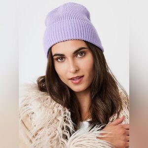 Lilac Ribbed Beanie with Logo Pin